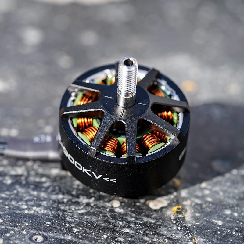 Fox Black Hornet 2812 900KV 78 – Drone Racing Battery Bewertung und Preis